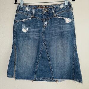 Hippie distressed Jean skirt women’s size small 100% cotton size 5